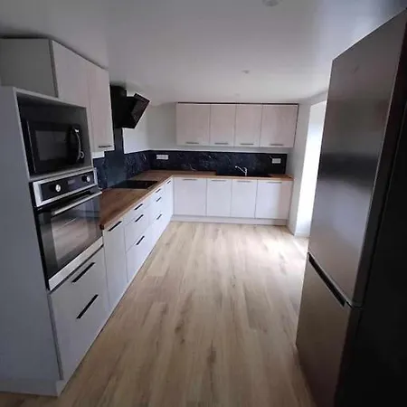 Agreable Maison Neuve Apartmán Pontivy