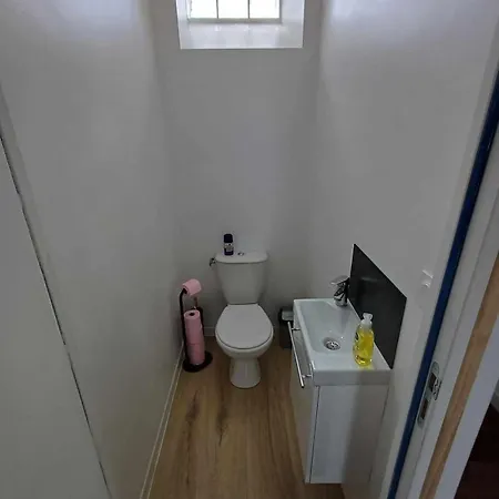 Apartmán Agreable Maison Neuve Pontivy